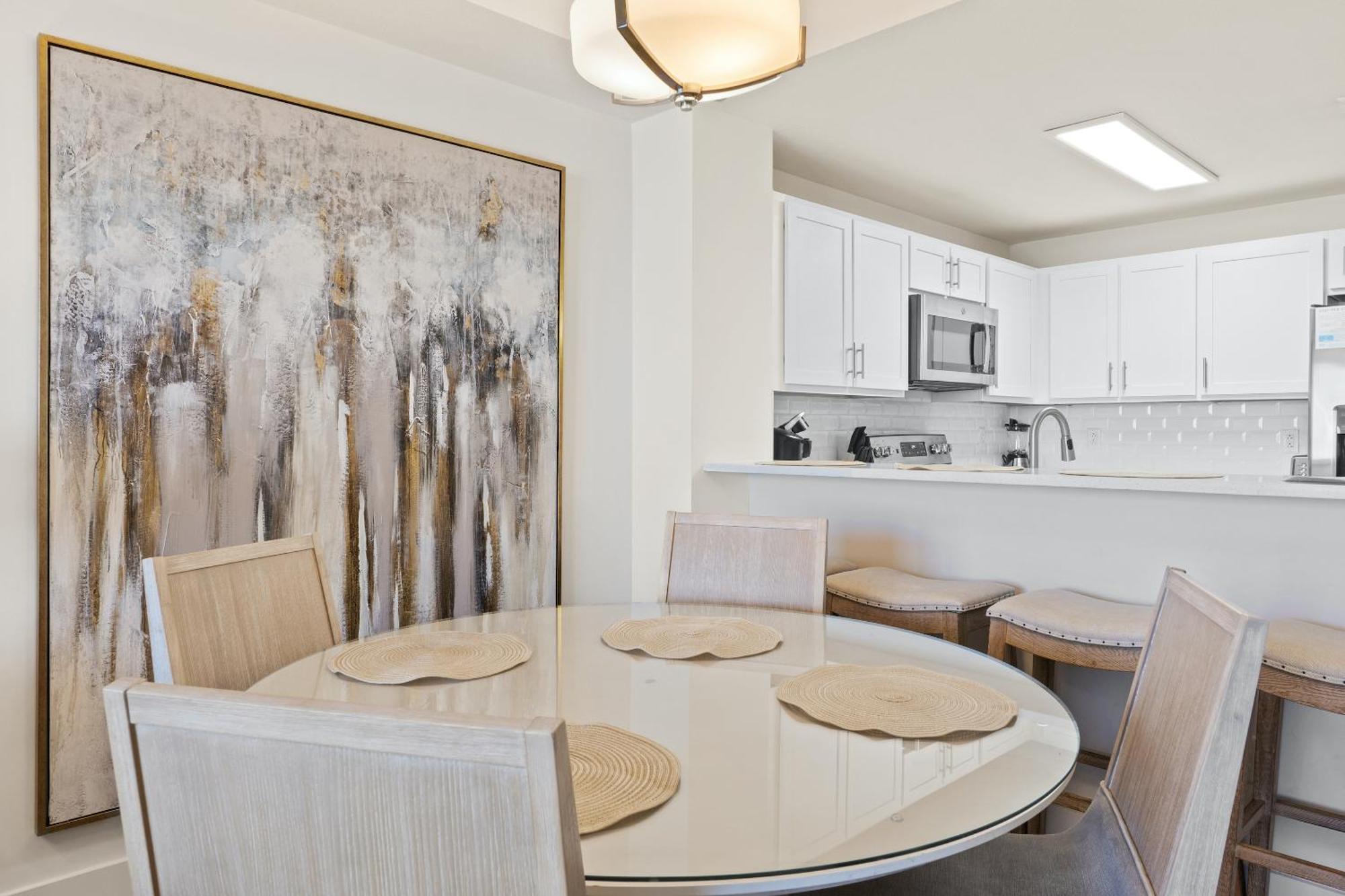 Calypso Tower 3 Apartment